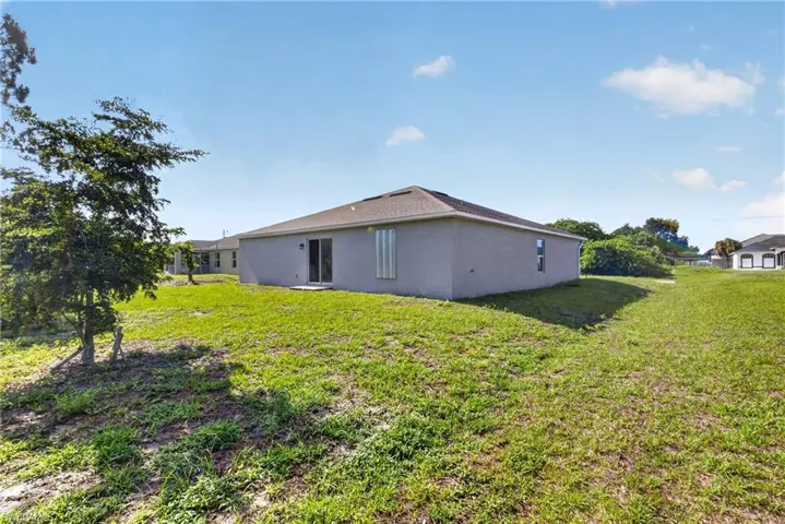 3014 38th St Sw, Lehigh Acres, Florida 33976