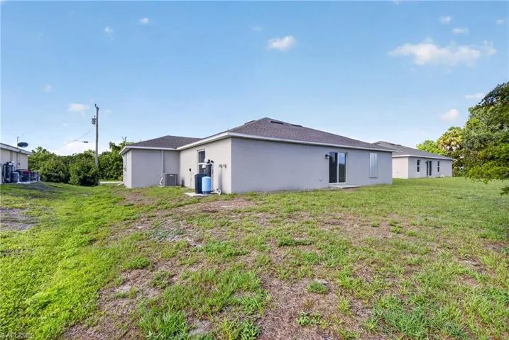3014 38th St Sw, Lehigh Acres, Florida 33976