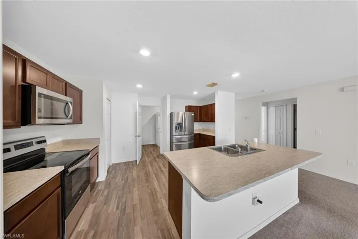 3014 38th St Sw, Lehigh Acres, Florida 33976