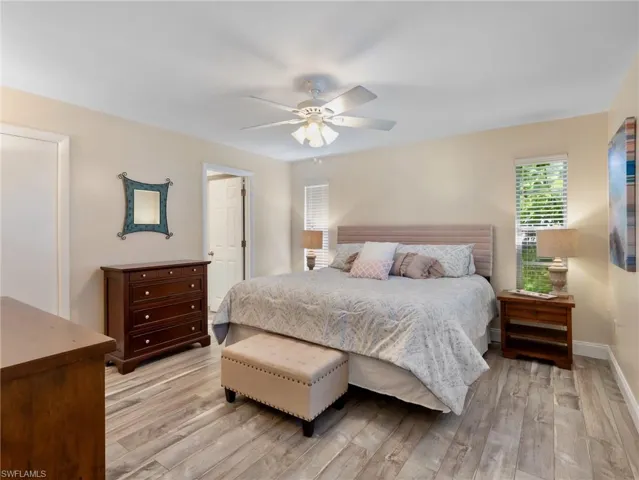 Primary en suite bedroom