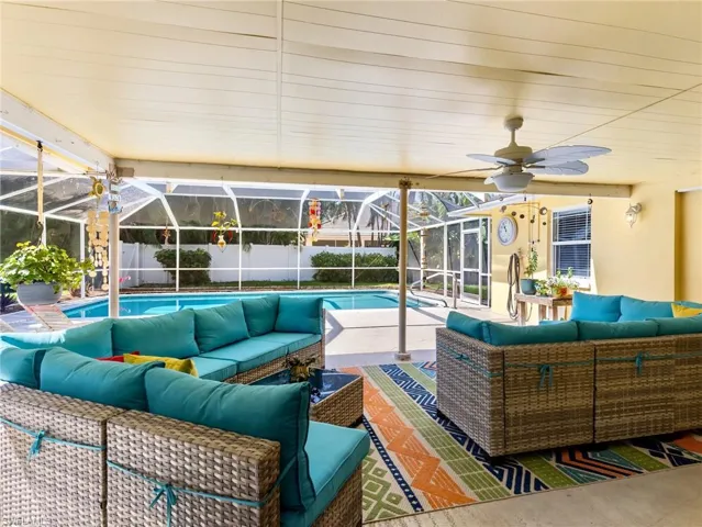Spacious covered lanai