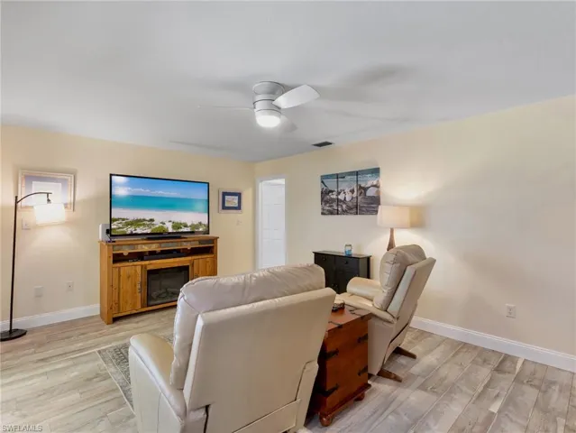 Family room toward guest bedrooms