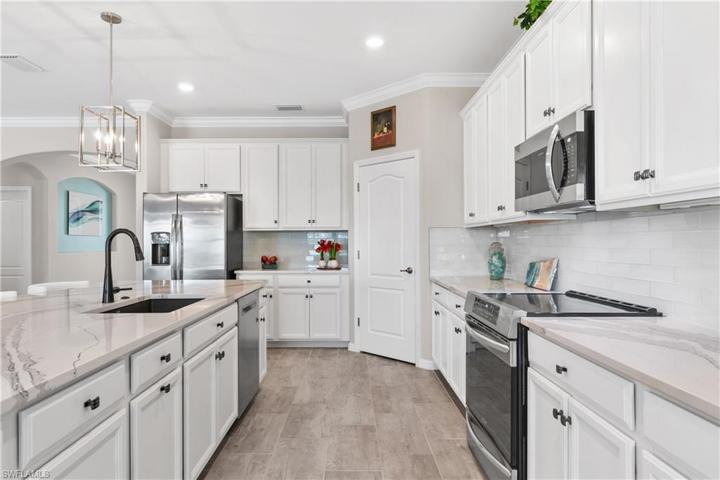 19771  Beechcrest  PL, Estero, FL 33928