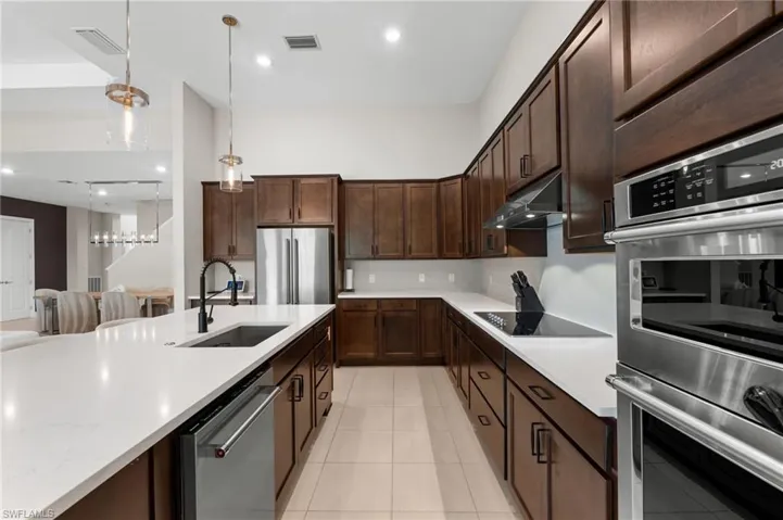 17551 Elkgrove Ln, Estero, Florida 33928