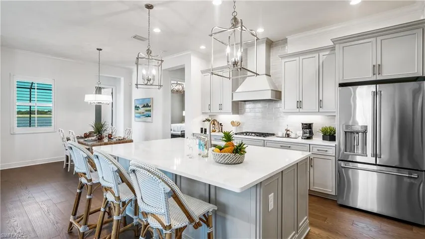 4074  Aquila  WAY, Naples, FL 34120
