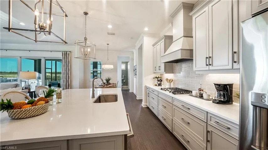 4074  Aquila  WAY, Naples, FL 34120