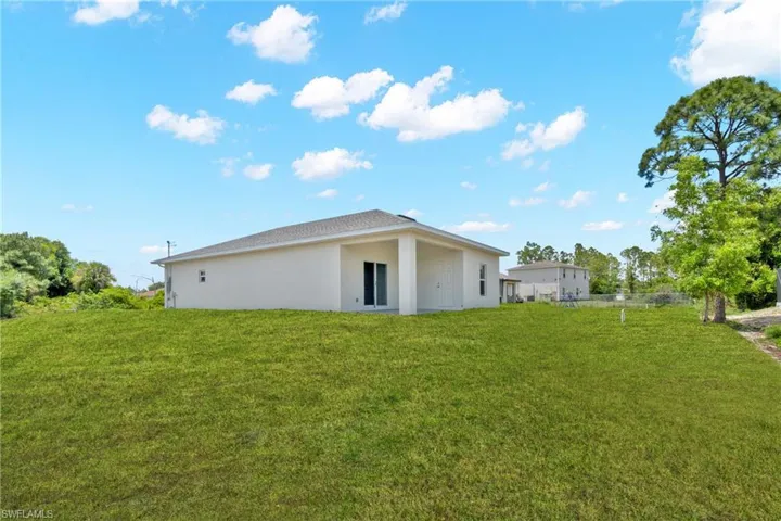 753  Chelsea S AVE, Lehigh Acres, FL 33974