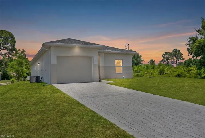 753  Chelsea S AVE, Lehigh Acres, FL 33974