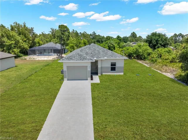 753  Chelsea S AVE, Lehigh Acres, FL 33974