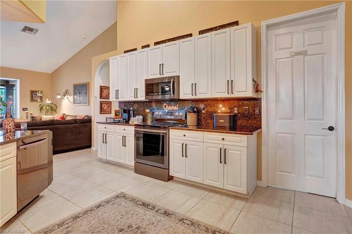 2003 SW 17th PL, CAPE CORAL FL 33991