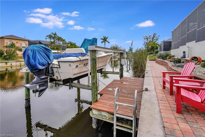 2003 SW 17th PL, CAPE CORAL FL 33991