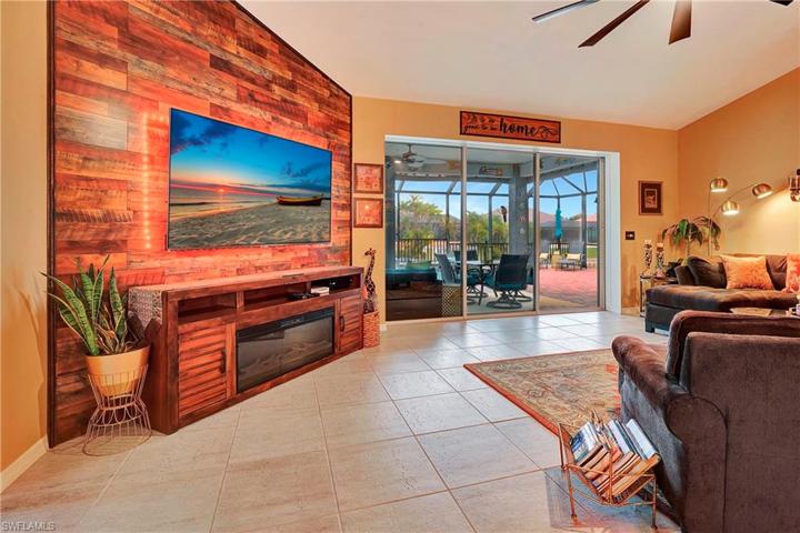 2003 SW 17th PL, CAPE CORAL FL 33991