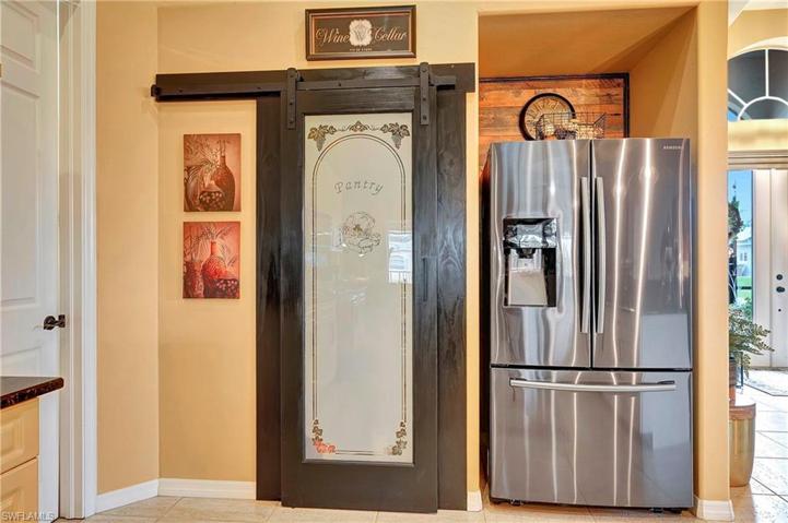 2003 SW 17th PL, CAPE CORAL FL 33991