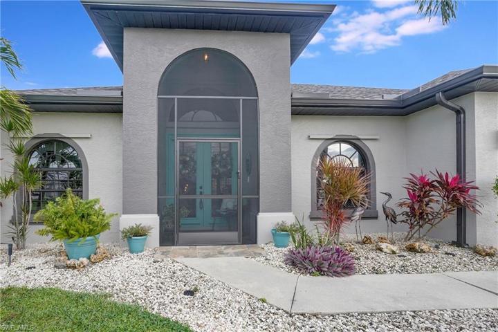 2003 SW 17th PL, CAPE CORAL FL 33991