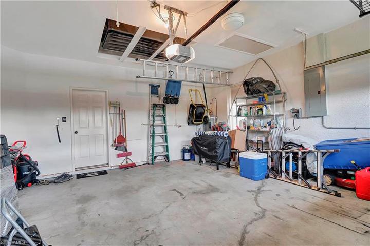 2003 SW 17th PL, CAPE CORAL FL 33991
