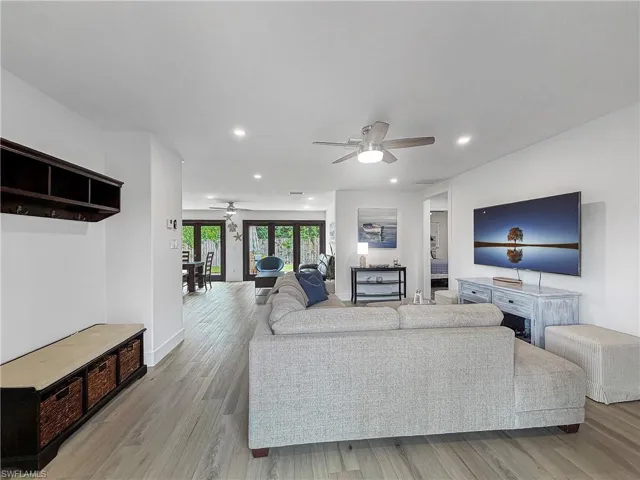 1265 Pompei Ln, Naples, Florida 34103