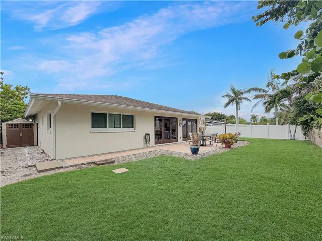 1265 Pompei Ln, Naples, Florida 34103
