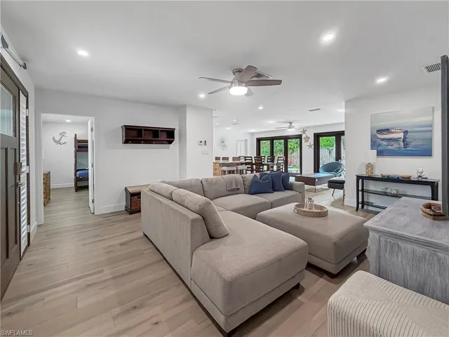1265 Pompei Ln, Naples, Florida 34103
