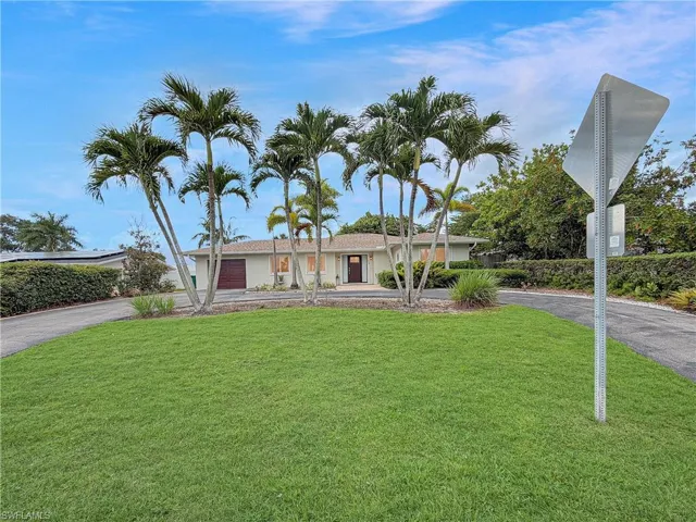 1265 Pompei Ln, Naples, Florida 34103