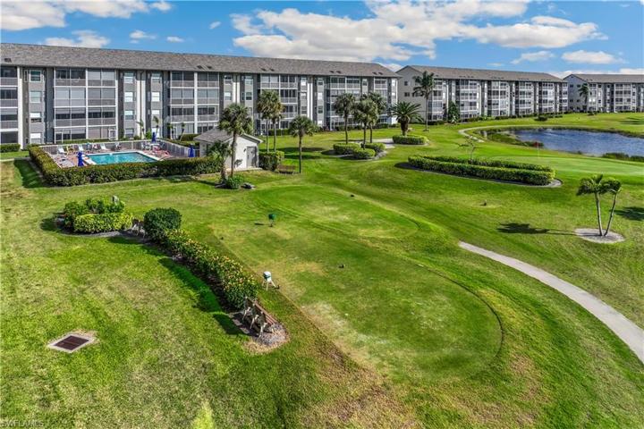 Next to satellite pool. Plus there are two more pools at the clubhouse.
