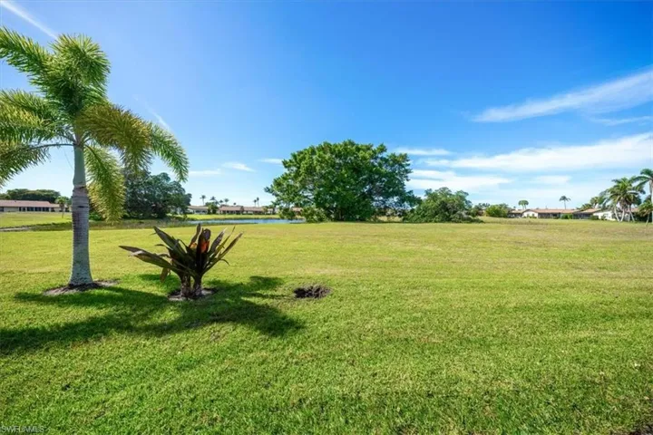 142 Round Key Cir # 13, Naples Fl 34112
