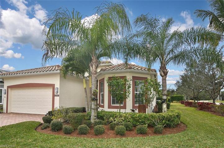 Beautifully landscaped with a tropical flair!