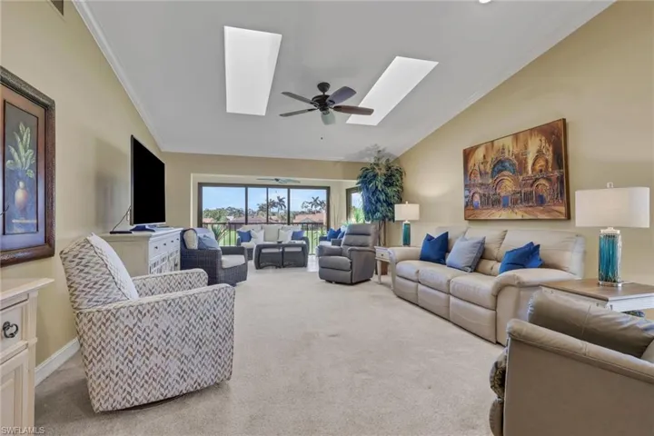 5270 Fox Hollow Dr 607, Naples, Florida 34104