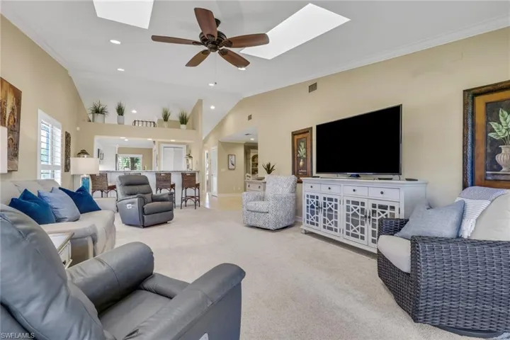 5270 Fox Hollow Dr 607, Naples, Florida 34104
