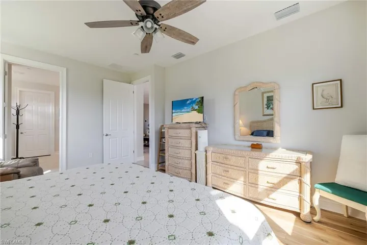Bedroom with ceiling fan