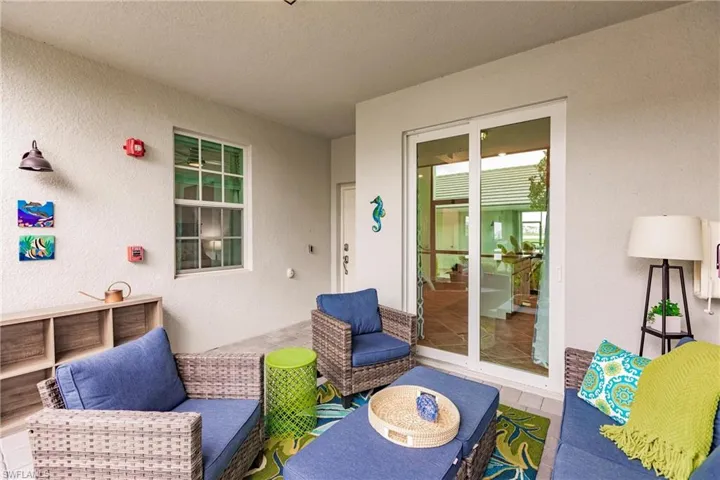 Front lanai
