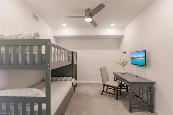 Den, spare bedroom