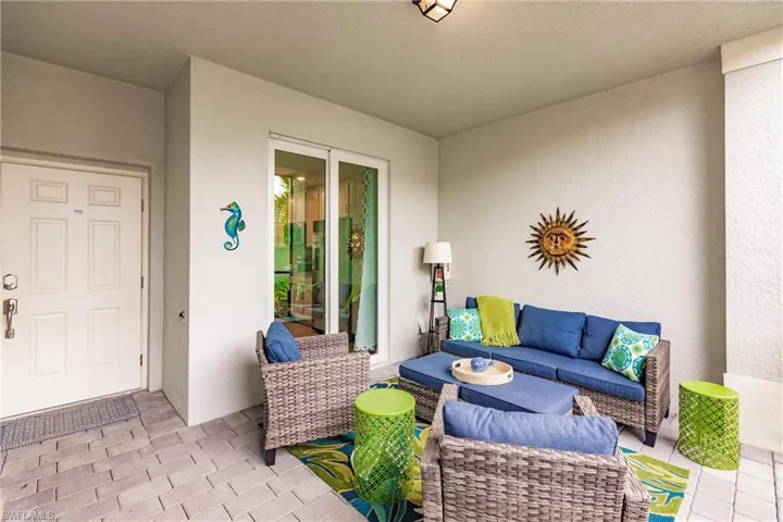 Front lanai
