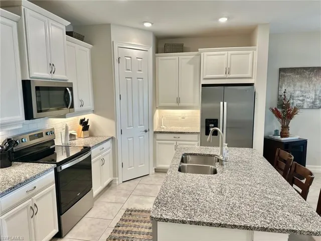 3944 Crosswater Dr, North Fort Myers, Florida 33917