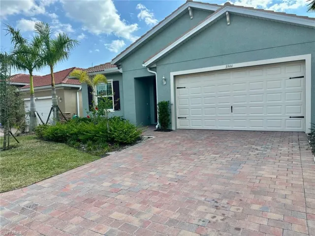 3944 Crosswater Dr, North Fort Myers, Florida 33917