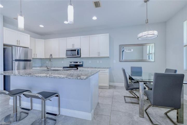3428 SW 8th PL, CAPE CORAL FL 33914