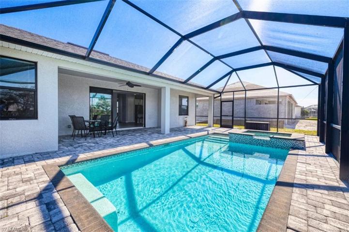 3428 SW 8th PL, CAPE CORAL FL 33914