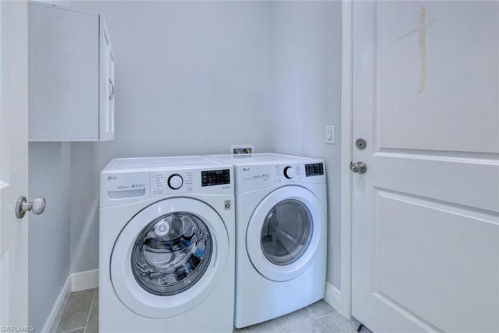 Laundry room. Full size washer & dryer