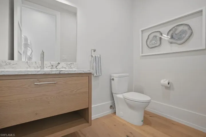 201 8th St S 309, Naples, Florida 34102