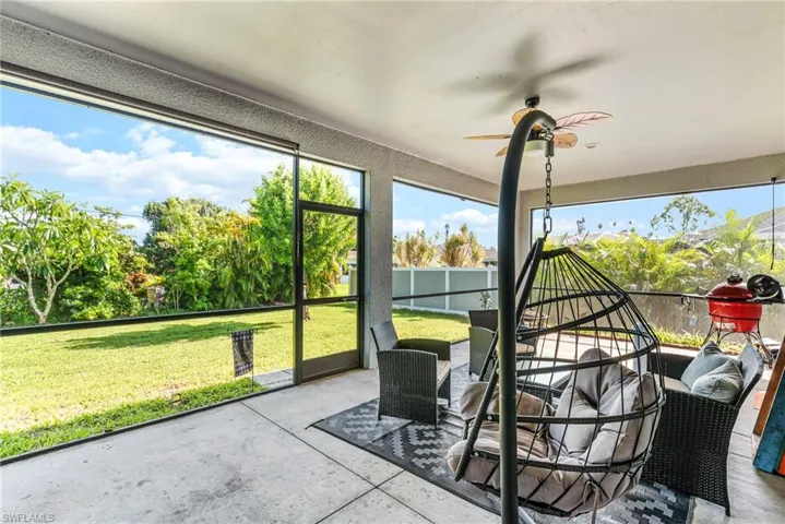 121 SE 45th  ST, Cape Coral, FL 33904