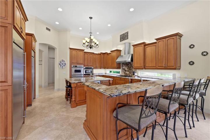 Large spacious kitchen.