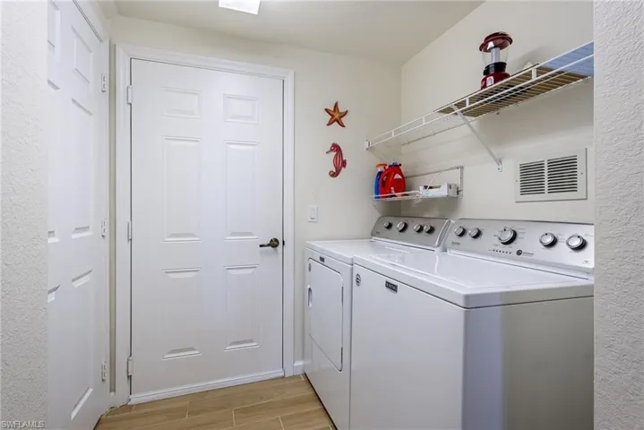 1848 Concordia Lake Cir 901, Cape Coral, Florida 33909