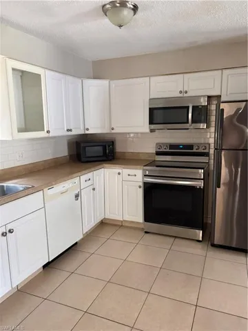102 Oak Dr, Clewiston, Florida 33440