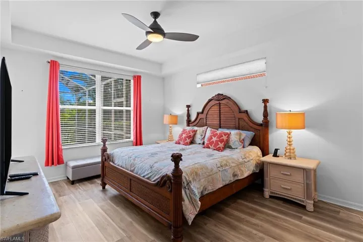 5005 Old Pond Dr, Naples, Florida 34104