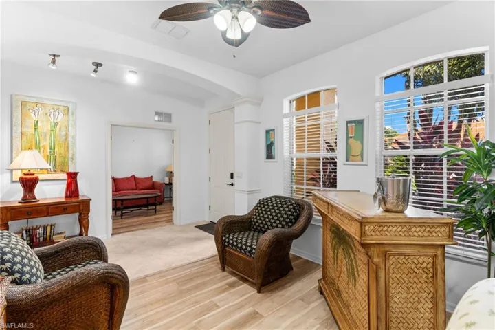 5005 Old Pond Dr, Naples, Florida 34104