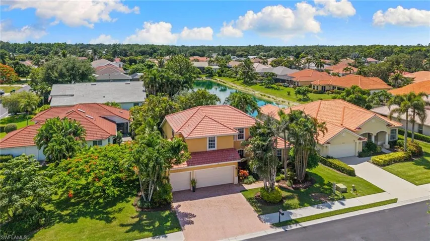 5005 Old Pond Dr, Naples, Florida 34104