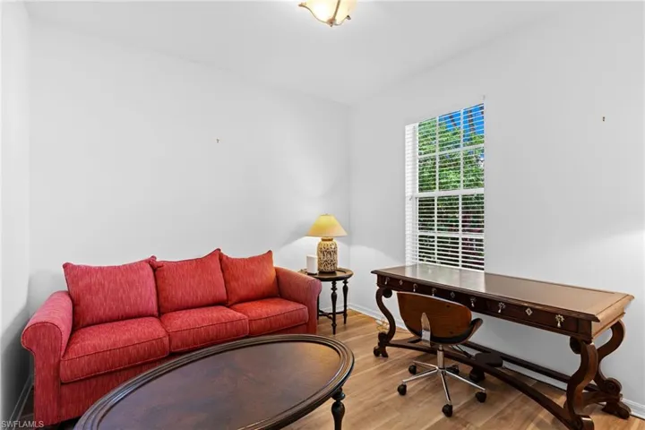 5005 Old Pond Dr, Naples, Florida 34104