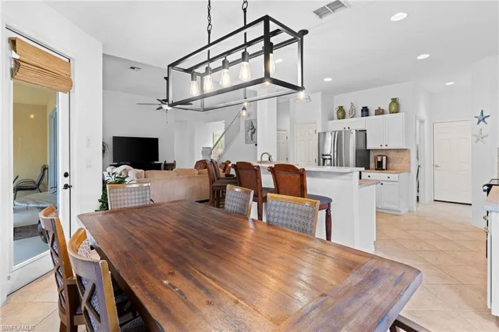 5005 Old Pond Dr, Naples, Florida 34104