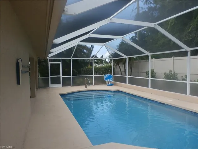 16252 Kelly Woods Dr, Fort Myers, Florida 33908