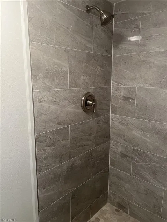5707 Foxlake DR, North Fort Myers, FL 33917,225045417