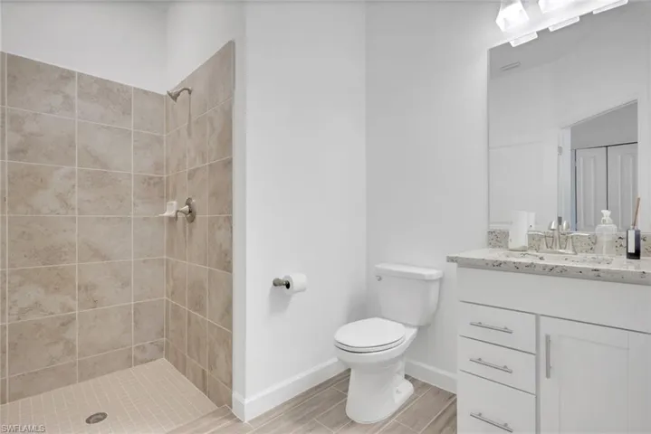 1801 Hagen Ct, Naples, Florida 34120